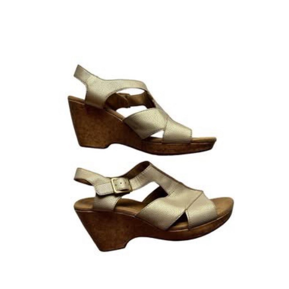 Womens Shoe Clark's Metallic Soft Gold Genuine Leather Wedge Heel Shoes 9.5